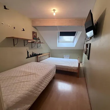 à Deux Pas Des Télécabines, Confortable Avec Parking Et 2 - Fr-1-812-26 Appartement *